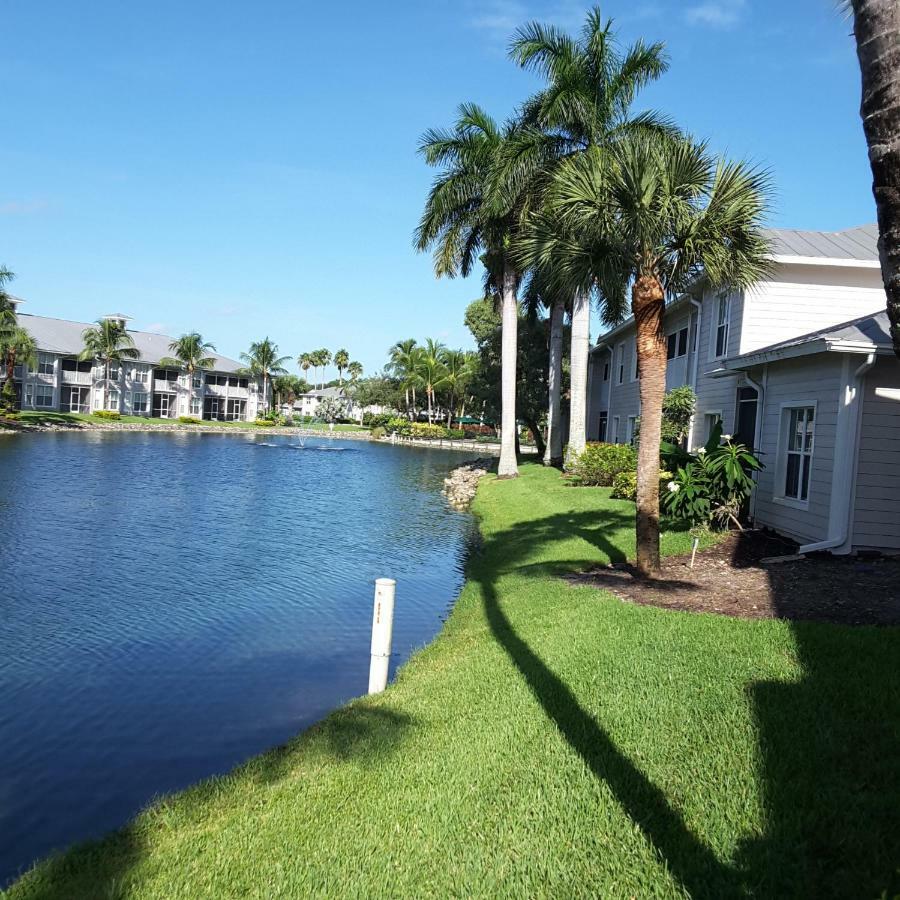 Vacation In Paradise Lely Resort Esterno foto